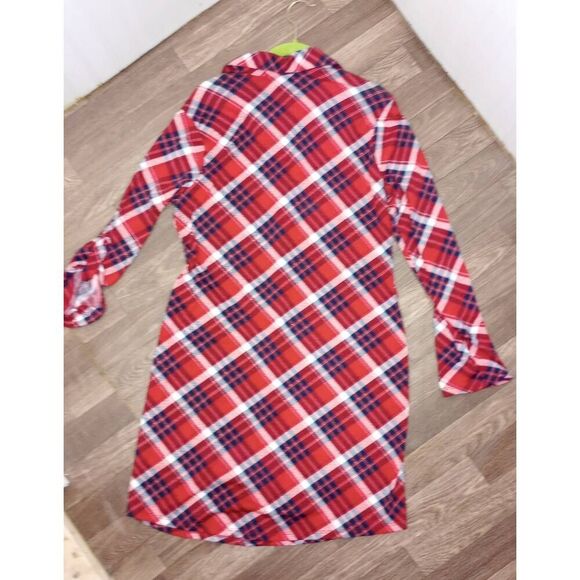 Kristin Nicole plaid, lightweight, button down nightgown. Size large - Picture 3 of 4